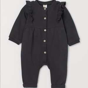 H&M Ruffle Trimmed Romper 9-12 Months
